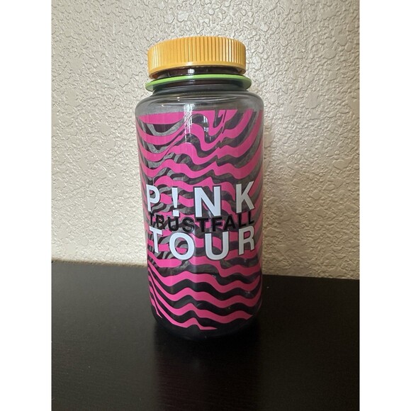 P!nk Trustfall Tour Nalgene Water Bottle 32 Ounce Bpa Free - Picture 1 of 5